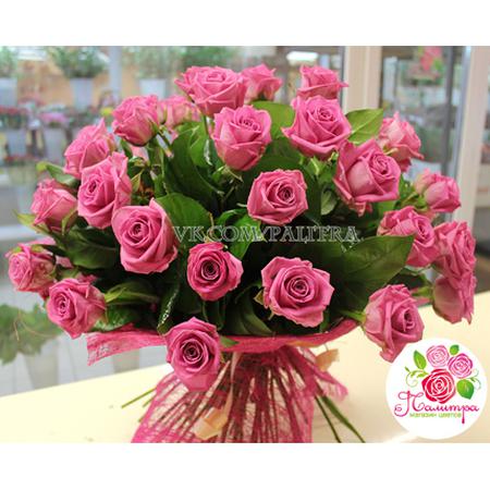Букет 51 розовая роза «Аква»
